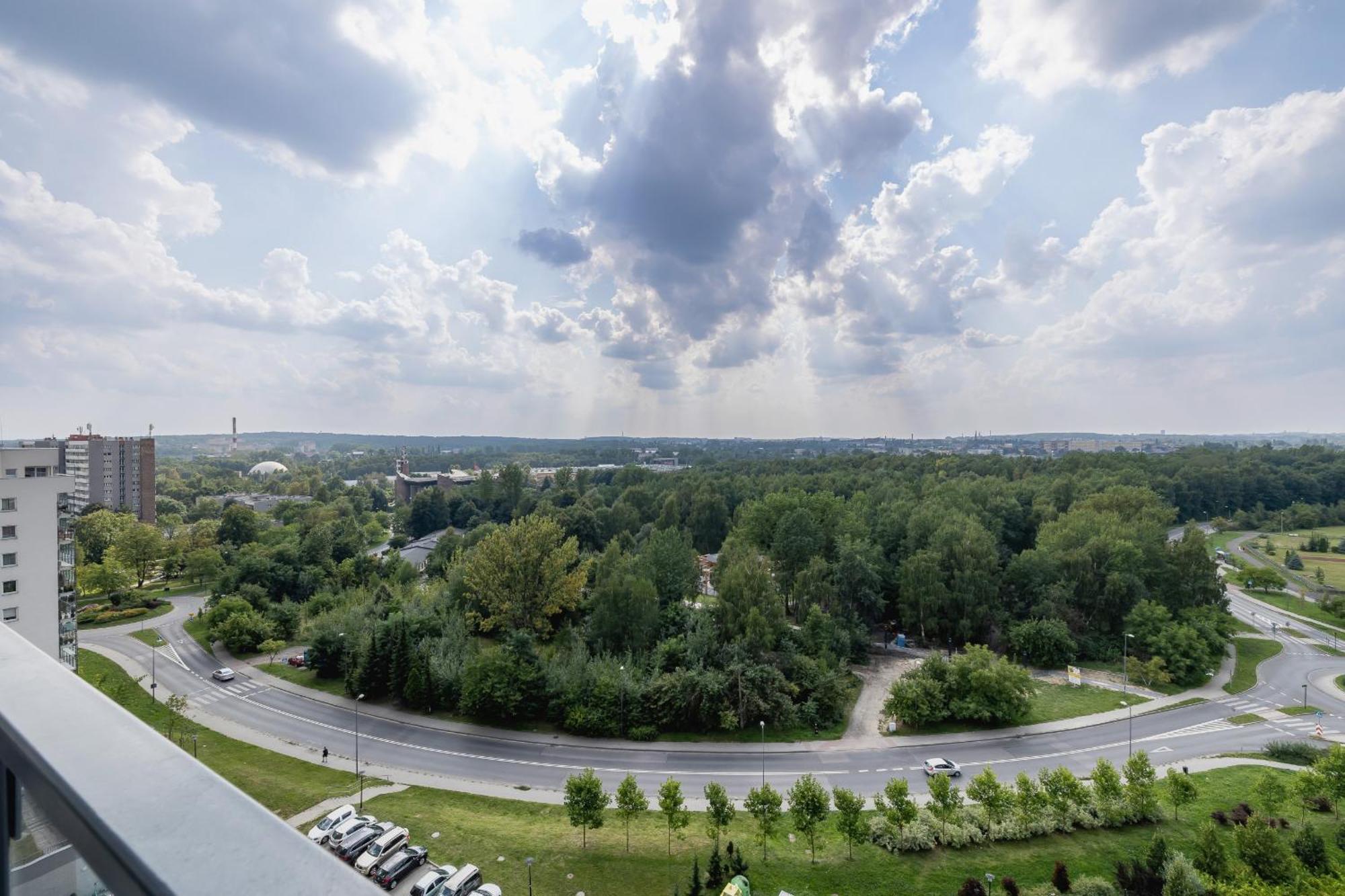 Studio Tysiaclecia Next To Park Slaski By Renters Katowice